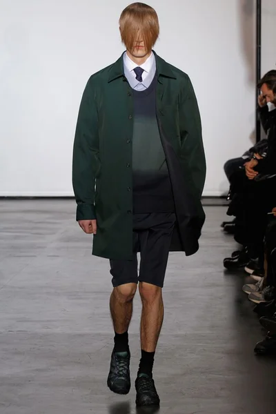 Look 9